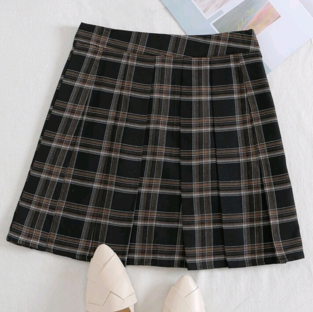 🌯 NWOT PLAID GRIUNGE EGIRL FAIRYCORE GOTH SCHOOL GIRL KAWAII DARK PLEATED SKIRT